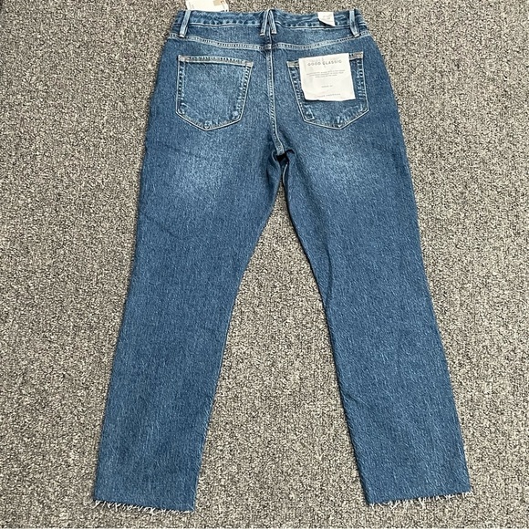 Good American Blue Ankle & Cropped Jeans - Picture 7 of 11